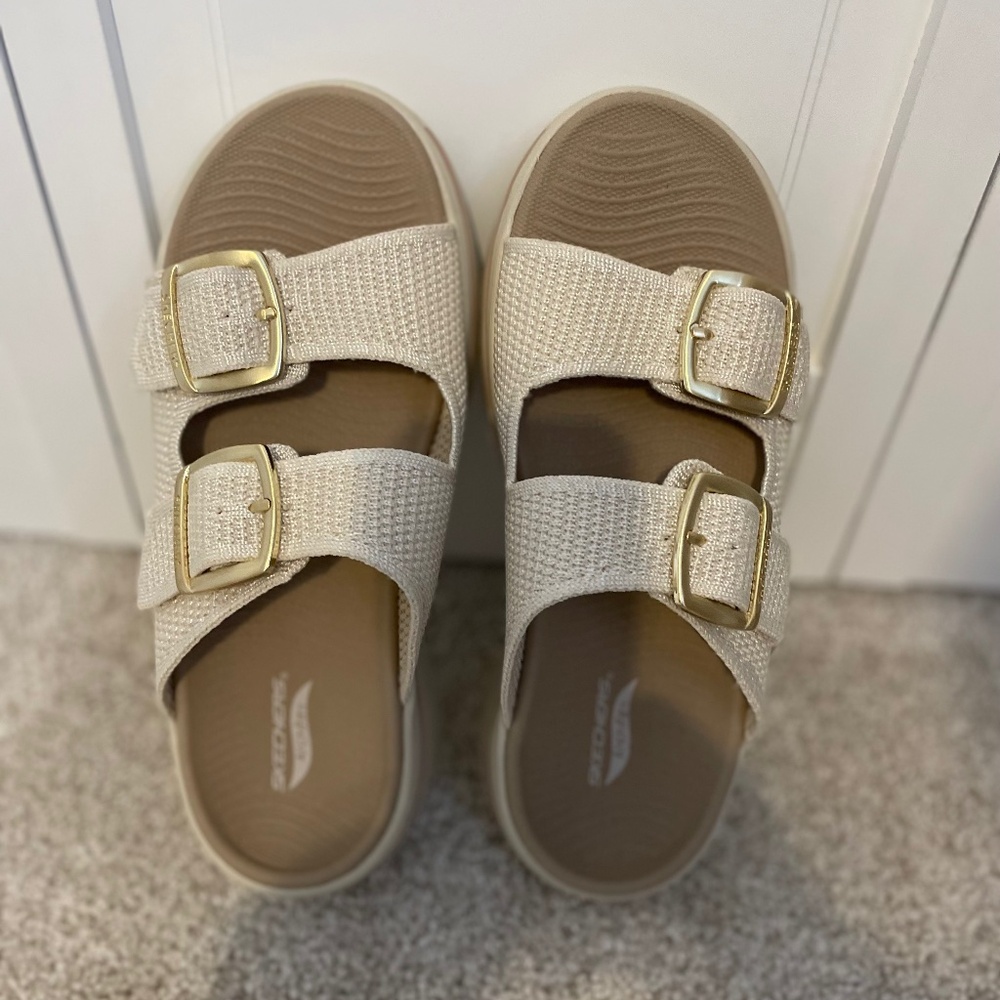 Skechers Archfit Sandals, tan with adjustable buckles, size 7